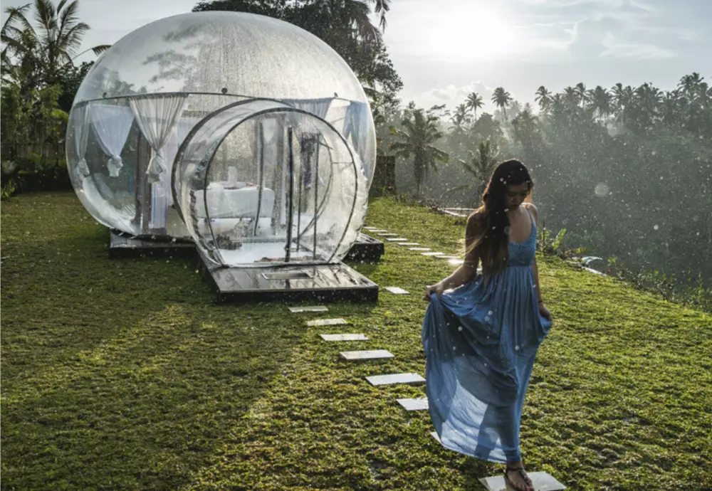 transparent bubble tent